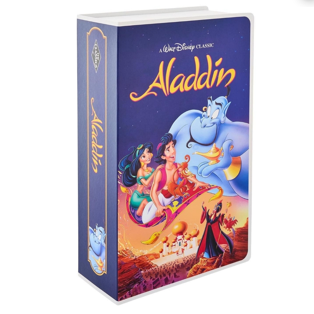 Disney Aladdin Retro VHS Boxed Silk Touch Classic Throw Blanket - Picture 4 of 6